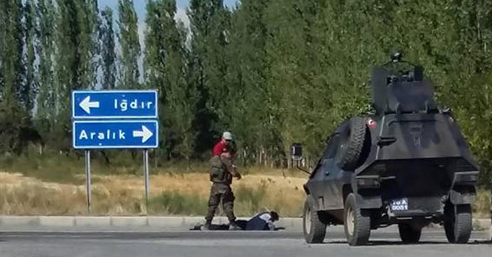 Polisi Görünce Kaçan İki Kişi Gözaltına Alındı!